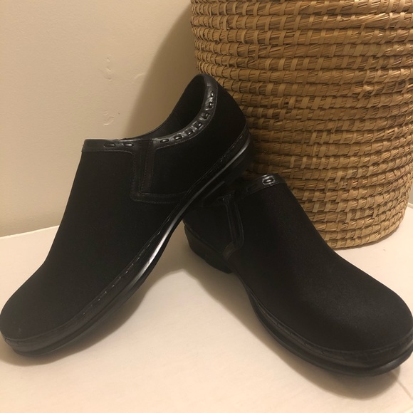 aetrex berries shoes